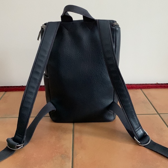 Matt & Nat backpack - Picture 3 of 5